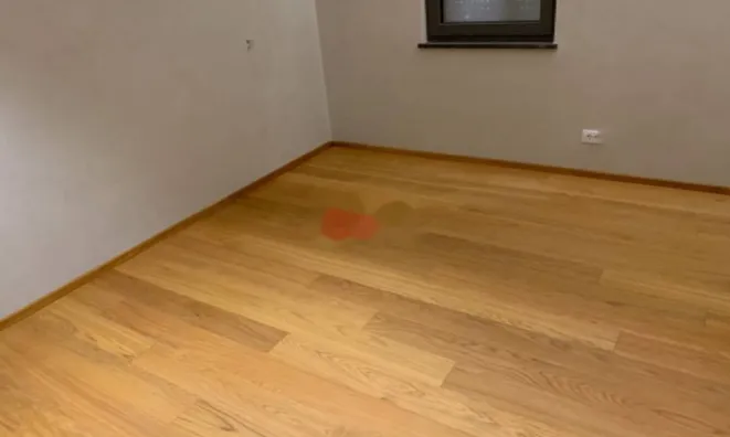 Недвижимость Двухкомнатная квартира, центр: 10