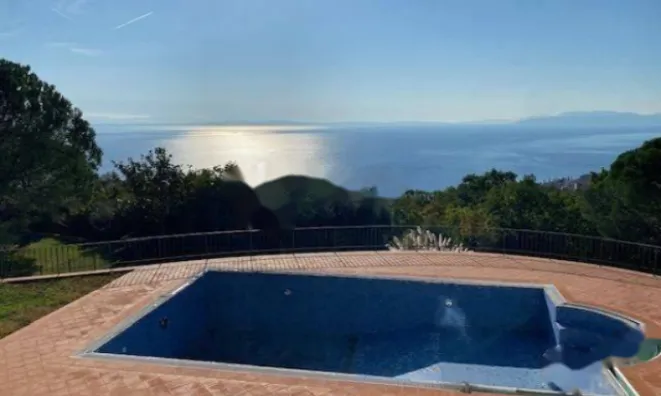 Недвижимость Дом в центре Опатии: 17