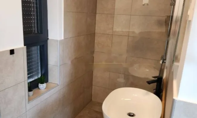 Недвижимость Трёхкомнатная квартира, Ичичи: 16