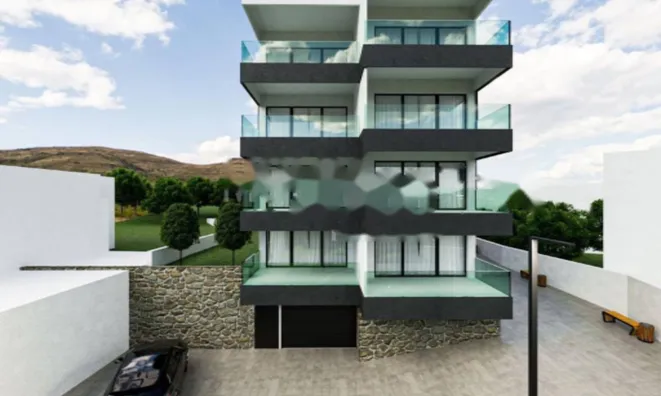 Недвижимость Четырехкомнатная квартира в Центре: 4