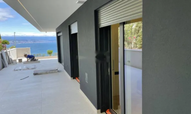 Недвижимость Трёхкомнатная квартира в центре: 3