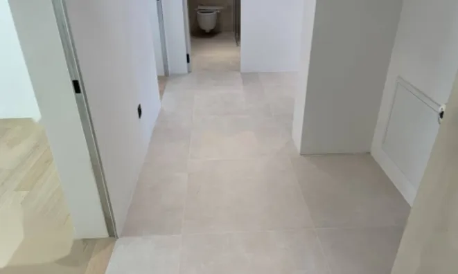 Недвижимость Трёхкомнатная квартира в центре: 10