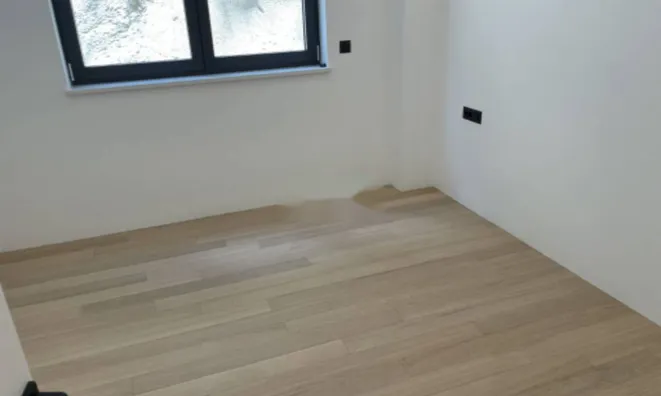 Недвижимость Трёхкомнатная квартира в центре: 11