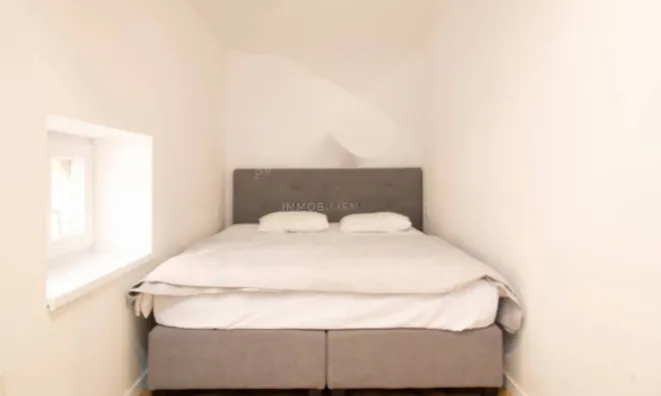 Недвижимость Трехкомнатная квартира центр: 13