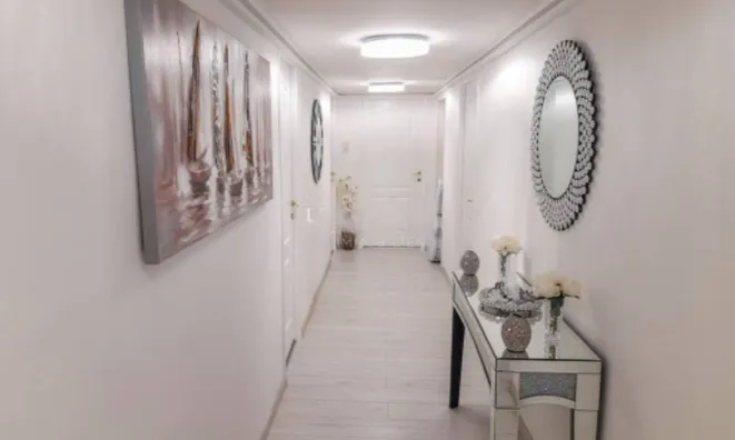 Недвижимость Трехкомнатная квартира в центре Опатии: 17