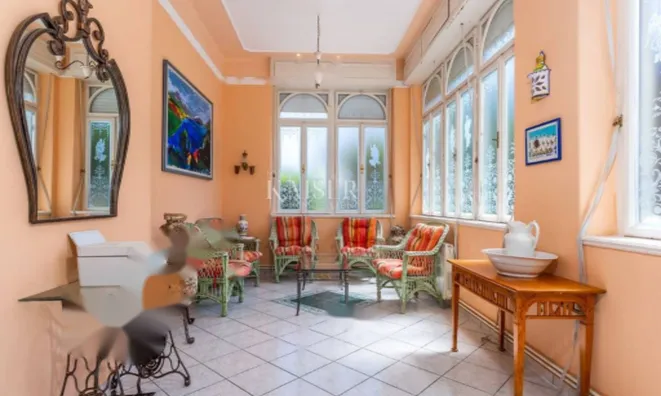 Недвижимость Четырехкомнатная квартира в Центре Опатии: 1