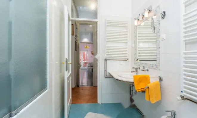 Недвижимость Четырехкомнатная квартира в Центре Опатии: 9