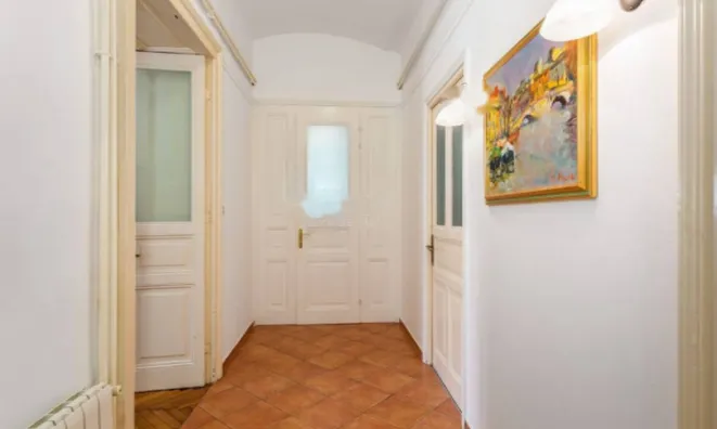 Недвижимость Четырехкомнатная квартира в Центре Опатии: 16