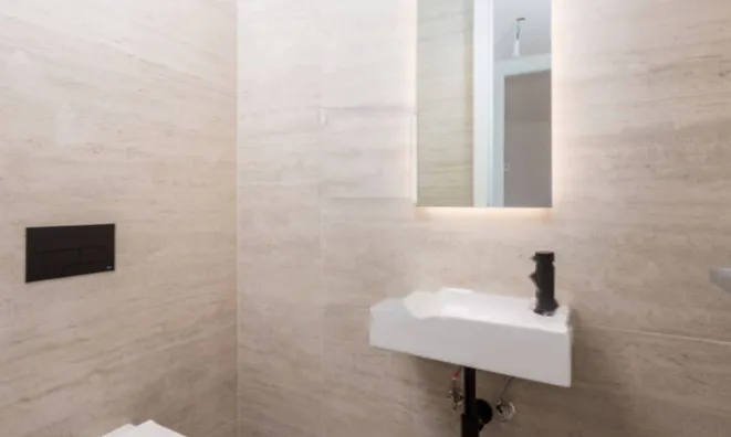 Недвижимость Трёхкомнатная квартира в центре: 10