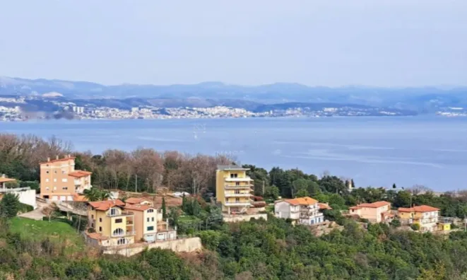 Недвижимость Трёхкомнатная квартира, Ика: 6