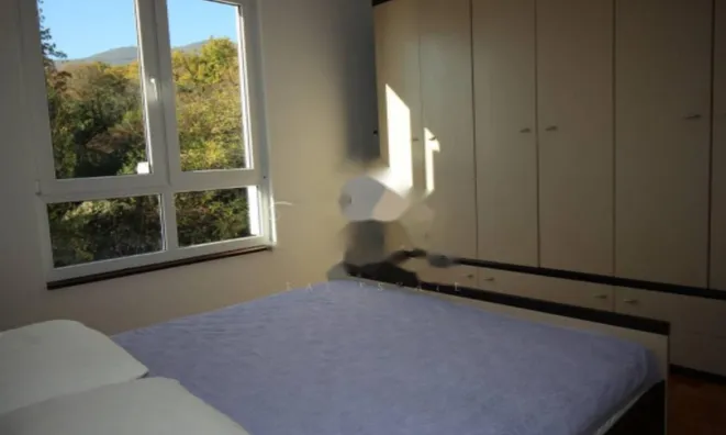 Недвижимость Трёхкомнатная квартира в Опатии: 15