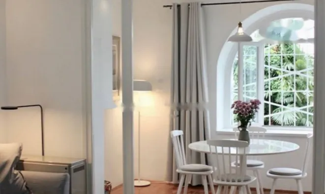 Недвижимость Двухкомнатная квартира Центр: 1