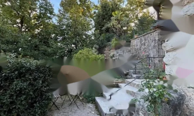 Недвижимость Двухкомнатная квартира Центр: 15