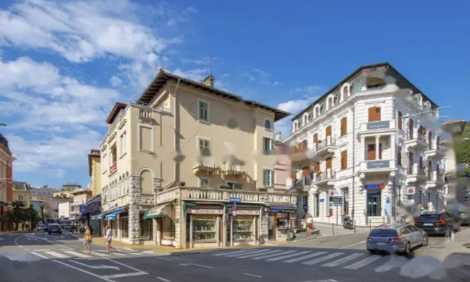 Недвижимость Четырехкомнатная квартира, Опатия: 12