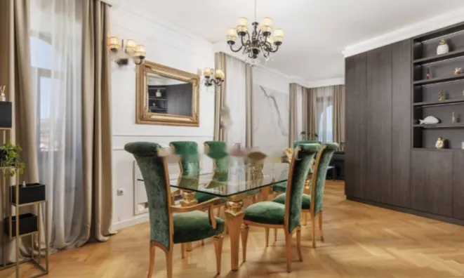 Недвижимость Четырехкомнатная квартира, Опатия: 20