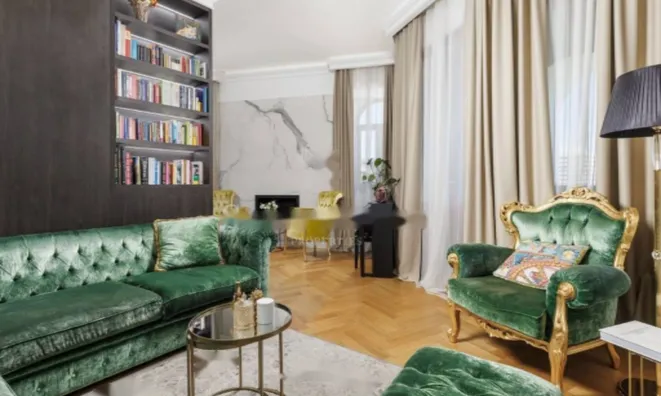 Недвижимость Четырехкомнатная квартира, Опатия: 25