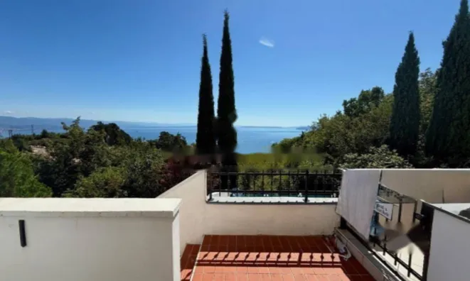 Недвижимость Семейный дом 98 м², Центр, Опатия: 24