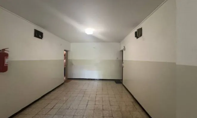 Недвижимость Двухкомнатная квартира, Центр: 7