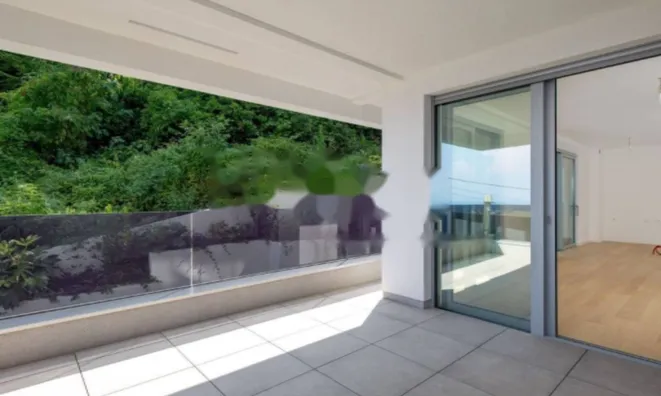 Недвижимость Двухкомнатная квартира в центре: 10