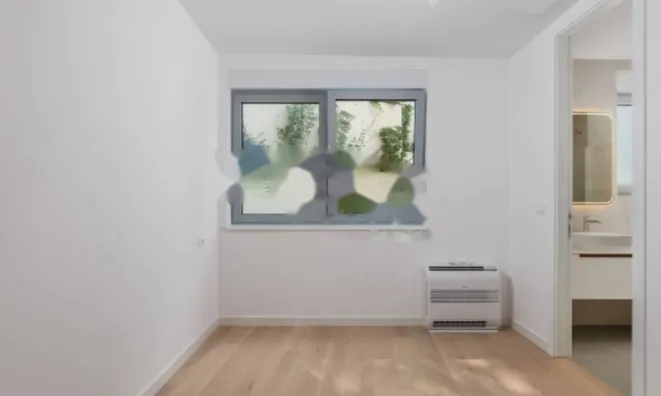 Недвижимость Двухкомнатная квартира в центре: 18