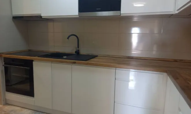 Недвижимость Четырехкомнатная квартира центр: 17