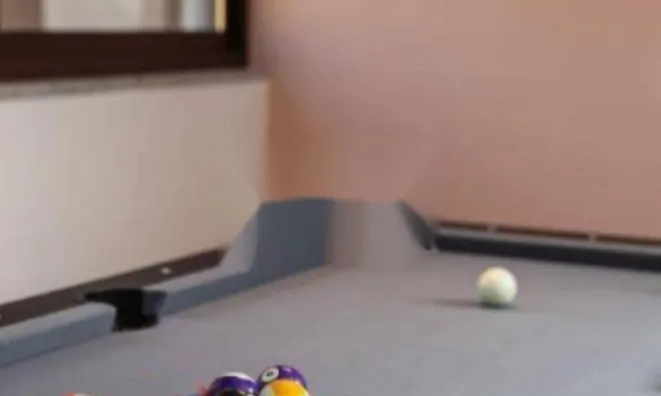 Недвижимость Трехкомнатная квартира, Центр: 9