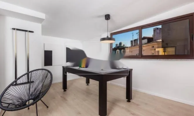 Недвижимость Трехкомнатная квартира, Центр: 16