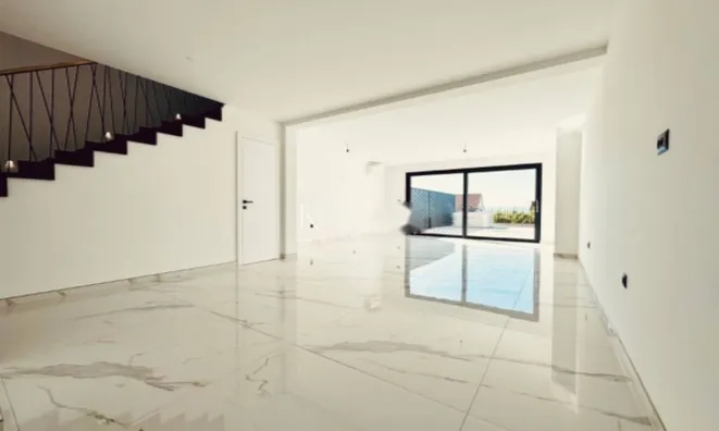 Недвижимость Четырехкомнатная квартира в Опатии: 17