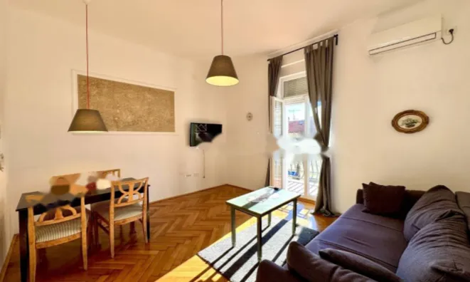 Недвижимость Четырёхкомнатная квартира, Центр, Опатия: 3