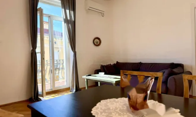 Недвижимость Четырёхкомнатная квартира, Центр, Опатия: 5