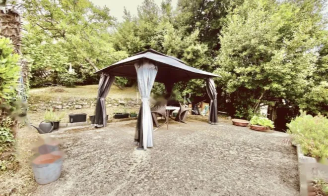 Недвижимость Четырехкомнатная квартира, Центр: 21