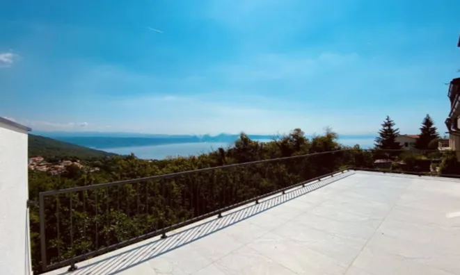 Недвижимость Трехкомнатная квартира, Запад: 18