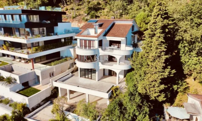 Недвижимость Семейный дом 561 м², Центр, Опатия: 1