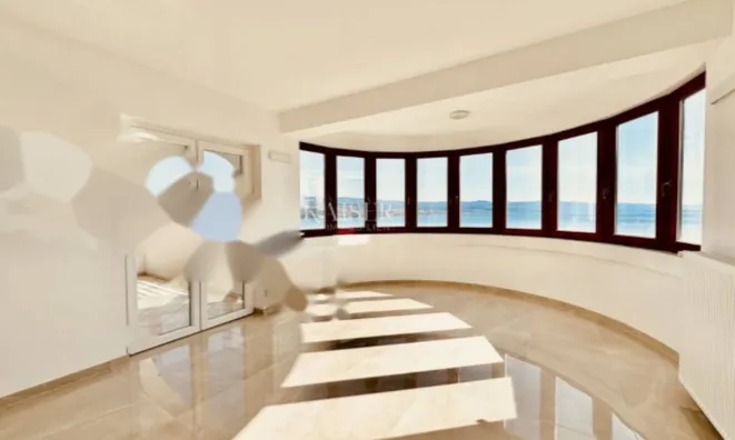 Недвижимость Семейный дом 561 м², Центр, Опатия: 24