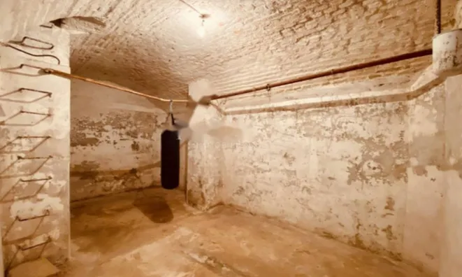 Недвижимость Четырехкомнатная квартира: 25