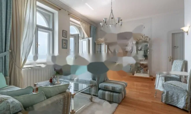 Недвижимость Трёхкомнатная квартира Центр: 4