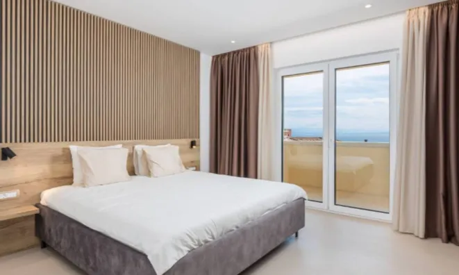 Недвижимость Семейный дом 200 м², Центр: 14