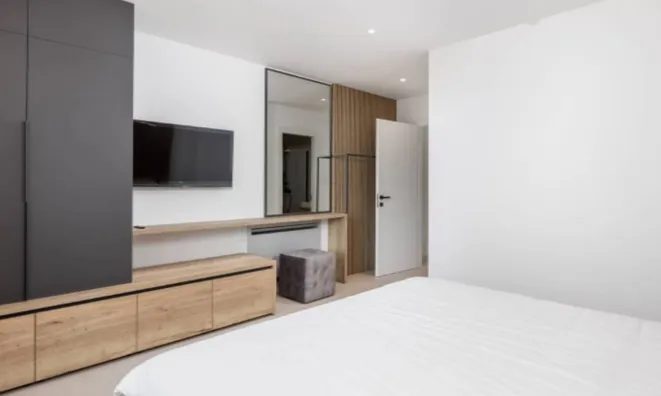 Недвижимость Семейный дом 200 м², Центр: 19