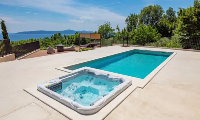 Недвижимость Семейный дом 200 м², Центр: 31