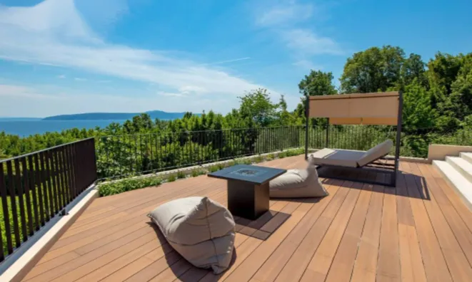 Недвижимость Семейный дом 200 м², Центр: 32