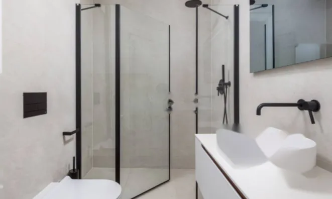 Недвижимость Трёхкомнатная квартира центр: 15