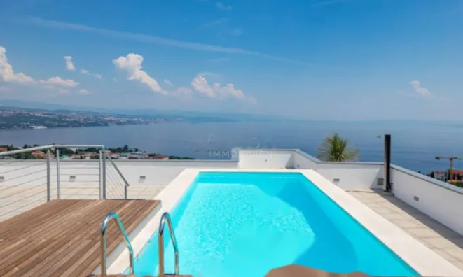 Недвижимость Четырехкомнатная Квартира Центр: 22