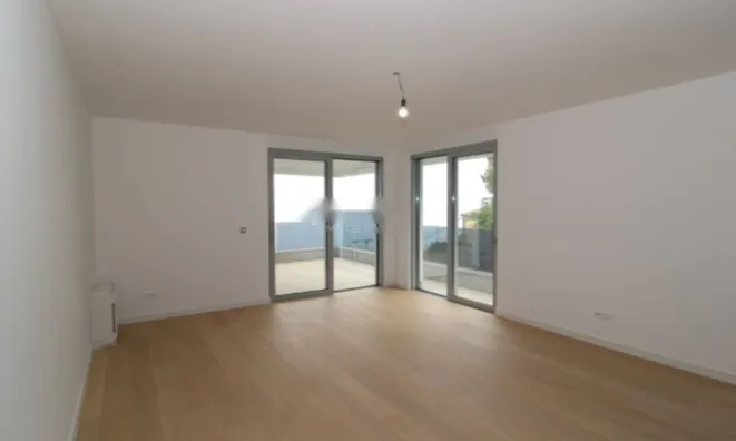 Недвижимость Четырехкомнатная Квартира Центр: 38