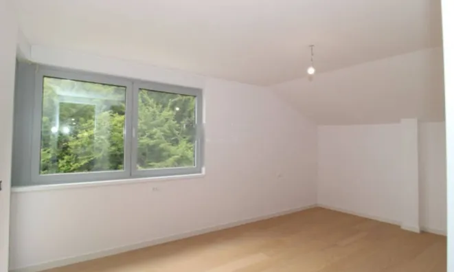 Недвижимость Четырехкомнатная Квартира Центр: 41