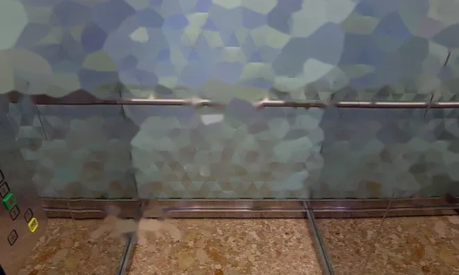 Недвижимость Трехкомнатная квартира в центре: 17