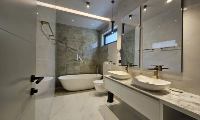 Недвижимость Семейный дом 340 м², Центр Опатия: 32