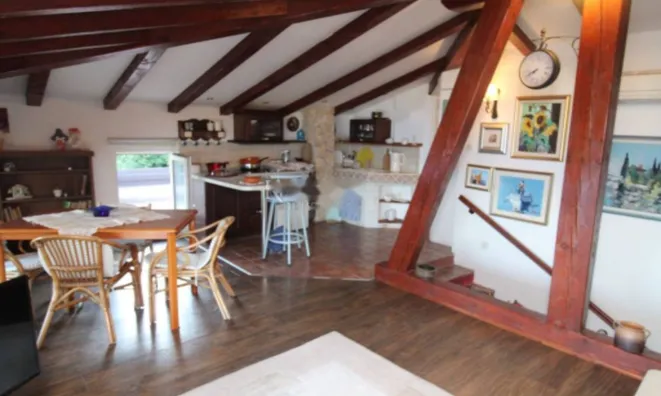 Недвижимость Центральные апартаменты 78 м²: 3