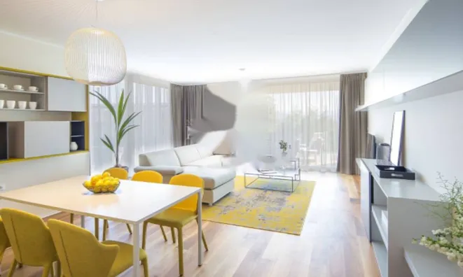 Недвижимость Трёхкомнатная квартира Центр: 2