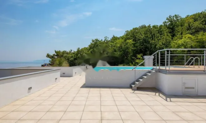 Недвижимость Четырехкомнатная квартира в центре Опатии: 56