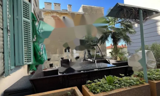 Недвижимость Трехкомнатная квартира, Опатия: 12